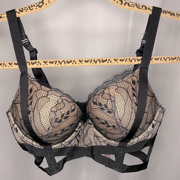 Victoria's Secret Other - Victoria’s Secret push-up bra size: 32B